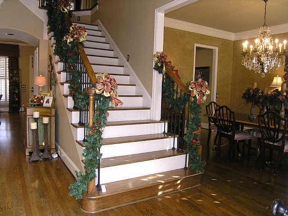 2nd image of 148 Dickens Dr