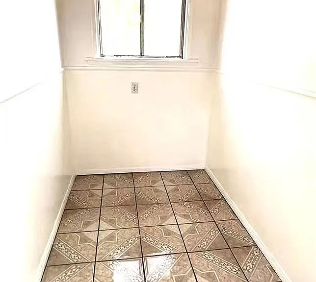 63 N Parkwood Ave — Photo 8