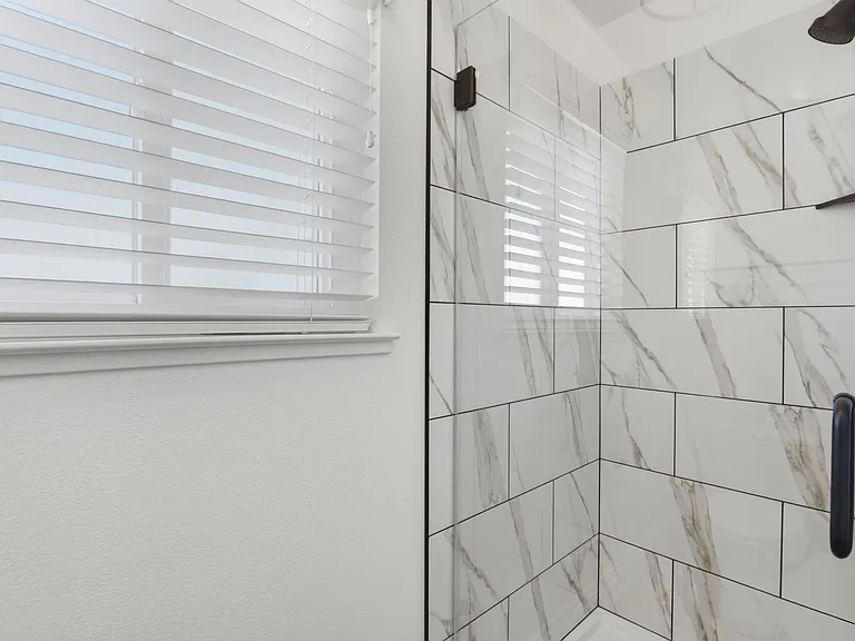157 Regency Dr — Photo 16