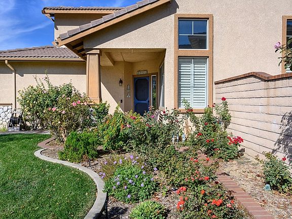 3rd image of 17349 Jessica Ln