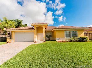 9853 SW 159th Ave, Miami, FL 33196