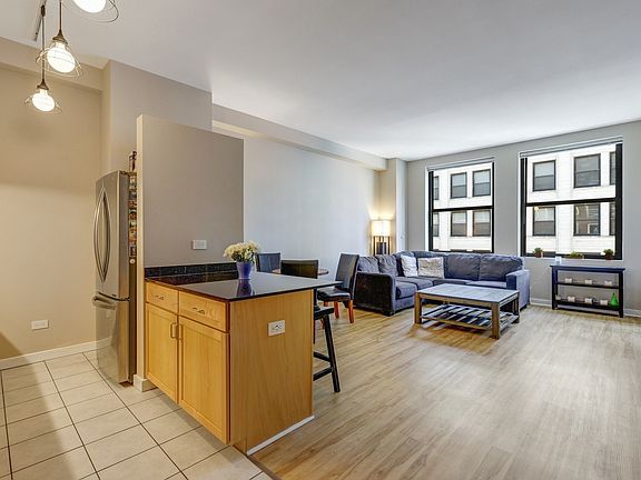 5th image of 5 N Wabash Ave APT 1504