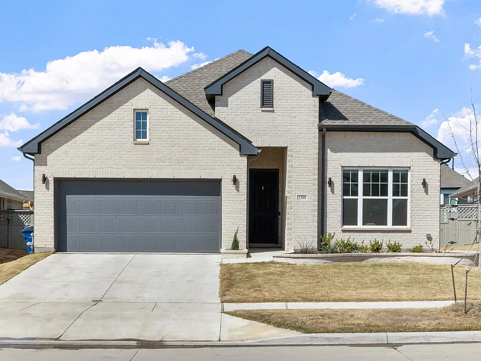 2308 Clancy Dr