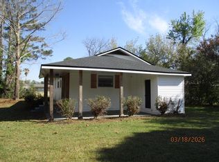13 W Lee Ave, Lakeland, GA 31635
