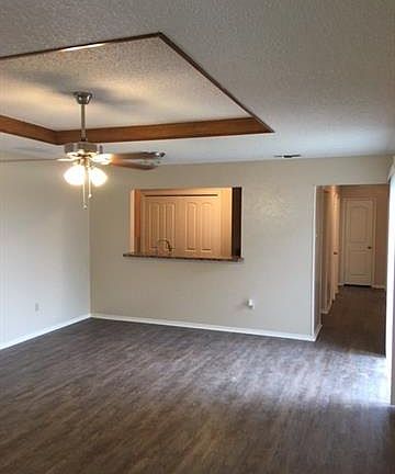 5th image of 743 Fairwood Pl