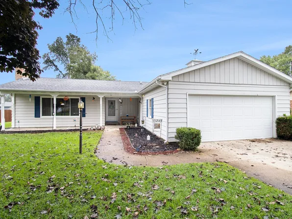 11249 Hemlock Dr, Osceola, IN 46561
