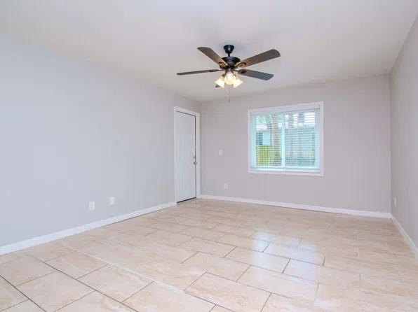 212 Red Cedar Pl, Brandon, FL 33510
