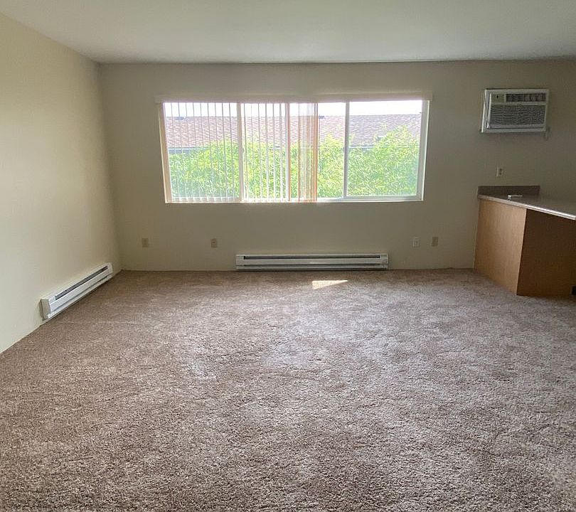 1st image of 2101 W 7th St APT 22