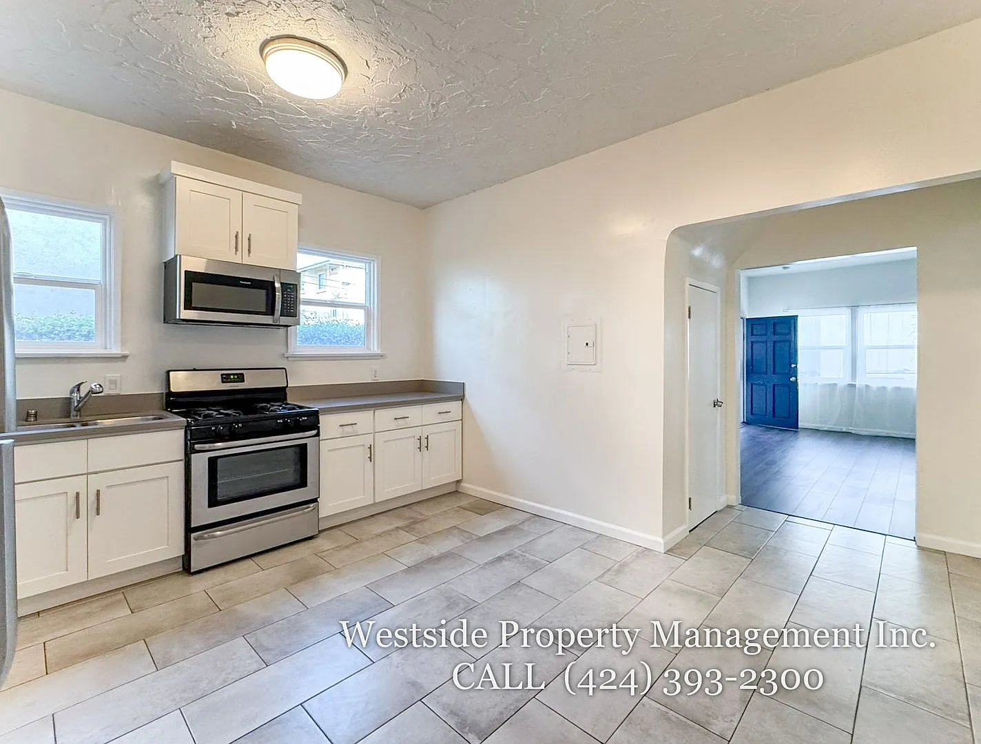 Modern Downstairs 2+1.5 Near LA Memorial Coliseum — Photo 4