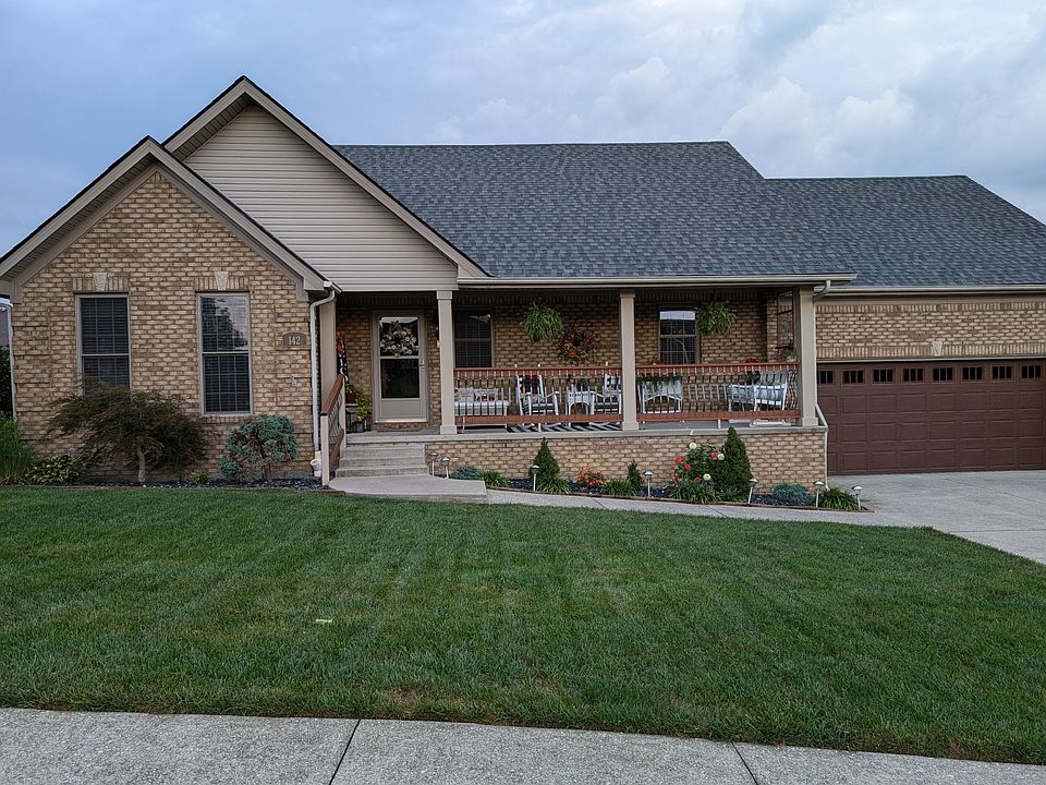 1st image of 142 Castlewood Dr