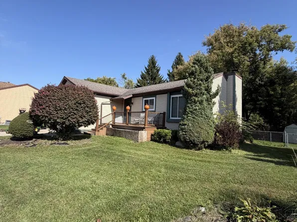 310 Corral Path, Lansing, MI 48917