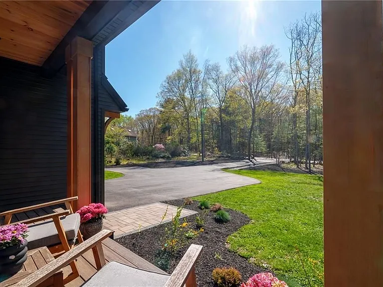 450 Carrs Pond Rd — Photo 4
