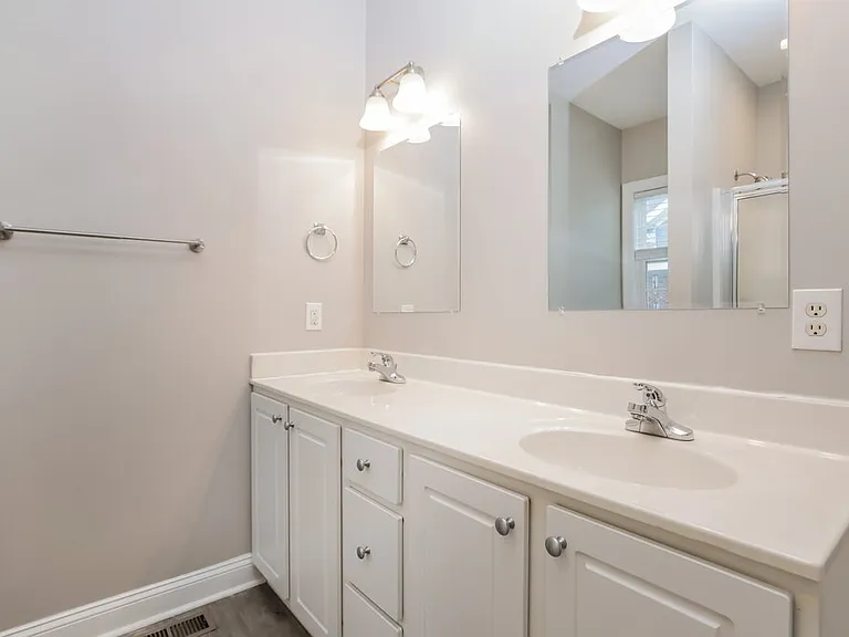 8537 Battery Crest Ln — Photo 12