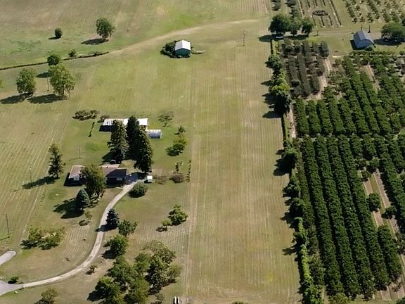 3rd image of 4921 Sann Rd N
