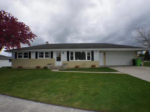 23 E Chicago St, Kiel, WI 53042