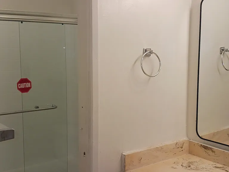 351 S Saint Andrews Pl #102 — Photo 1