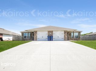 5005 Thomas St #A, Siloam Springs, AR 72761