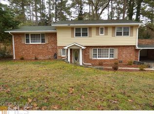 2539 Greenwood Cir, East Pt, GA 30344