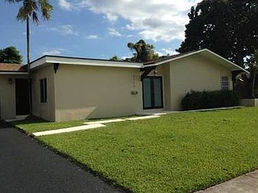 1st image of 9750 Bel Aire Dr