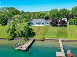 4045 River Rd, East China, MI 48054