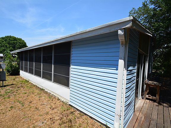 4th image of 4738 Breezer Dr