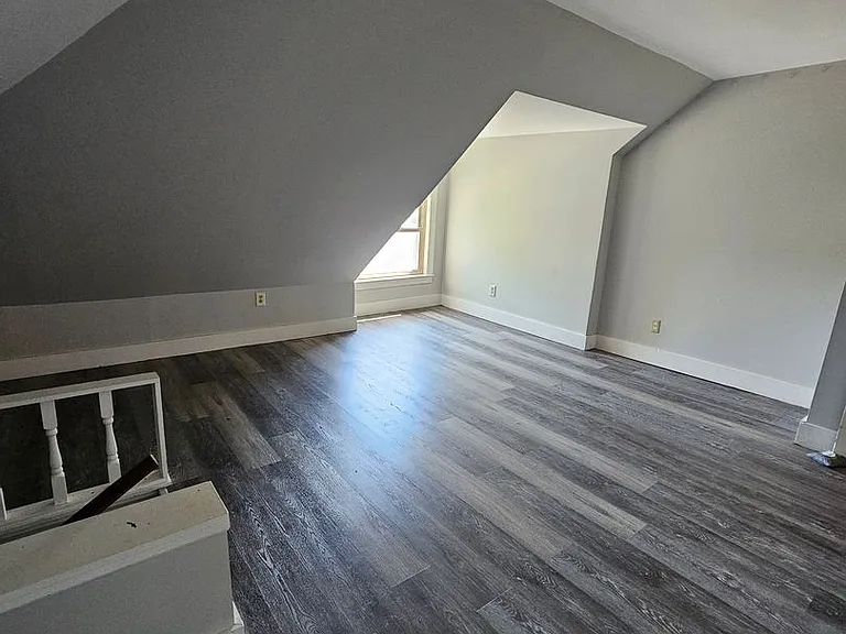 696 Hevey St — Photo 8