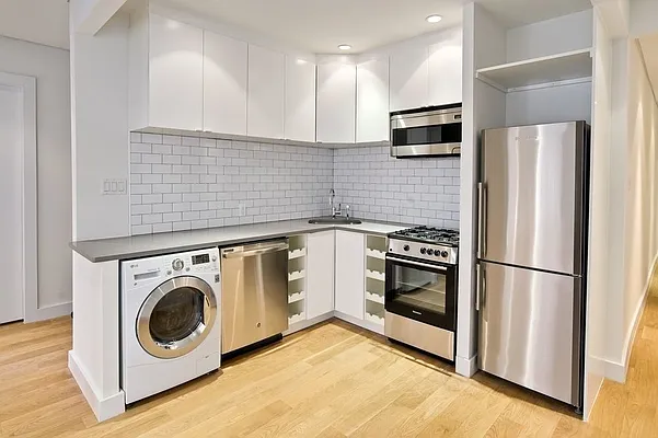 Rented by REAL New York | media 8