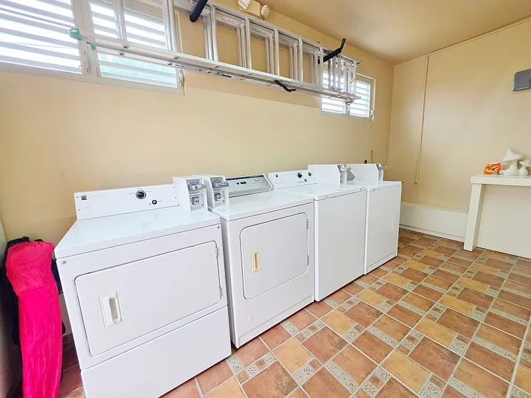 145 Borinquen — Photo 9