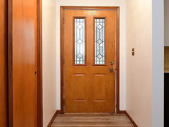 3rd image of 3414 S 108th St