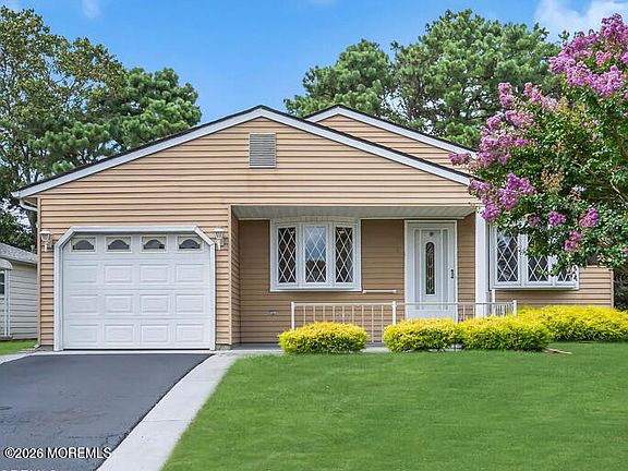2nd image of 7 Madras Ct