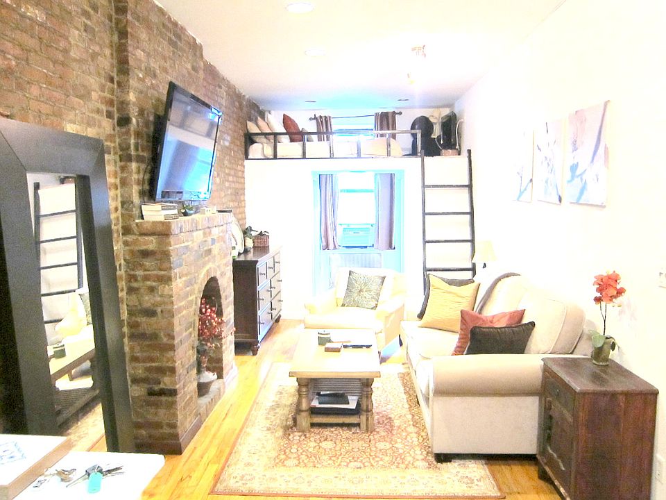 2nd image of 224 E 81st St #1W