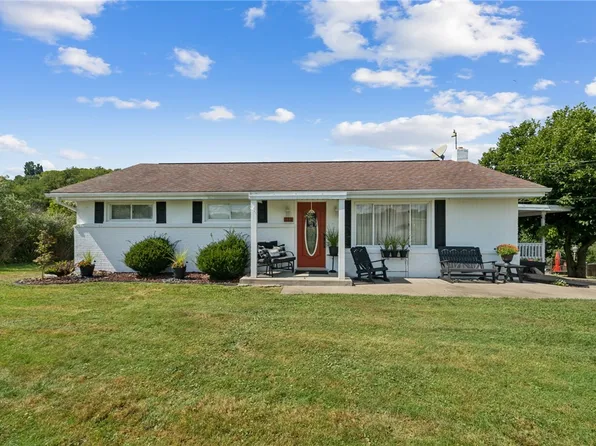 311 Twin Lakes Rd, Latrobe, PA 15650