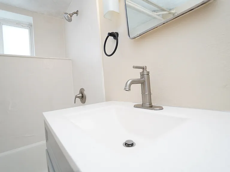 2506 W Woodlawn Ave #4 — Photo 10