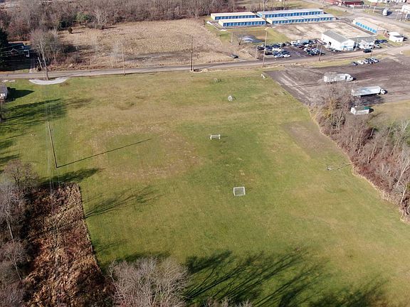 4th image of 690 Ashland Rd