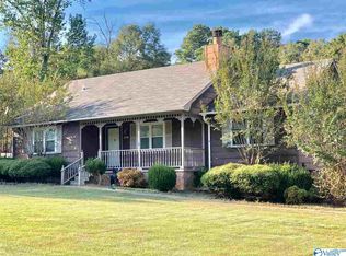 215 NE Riverside Dr, Huntsville, AL 35811