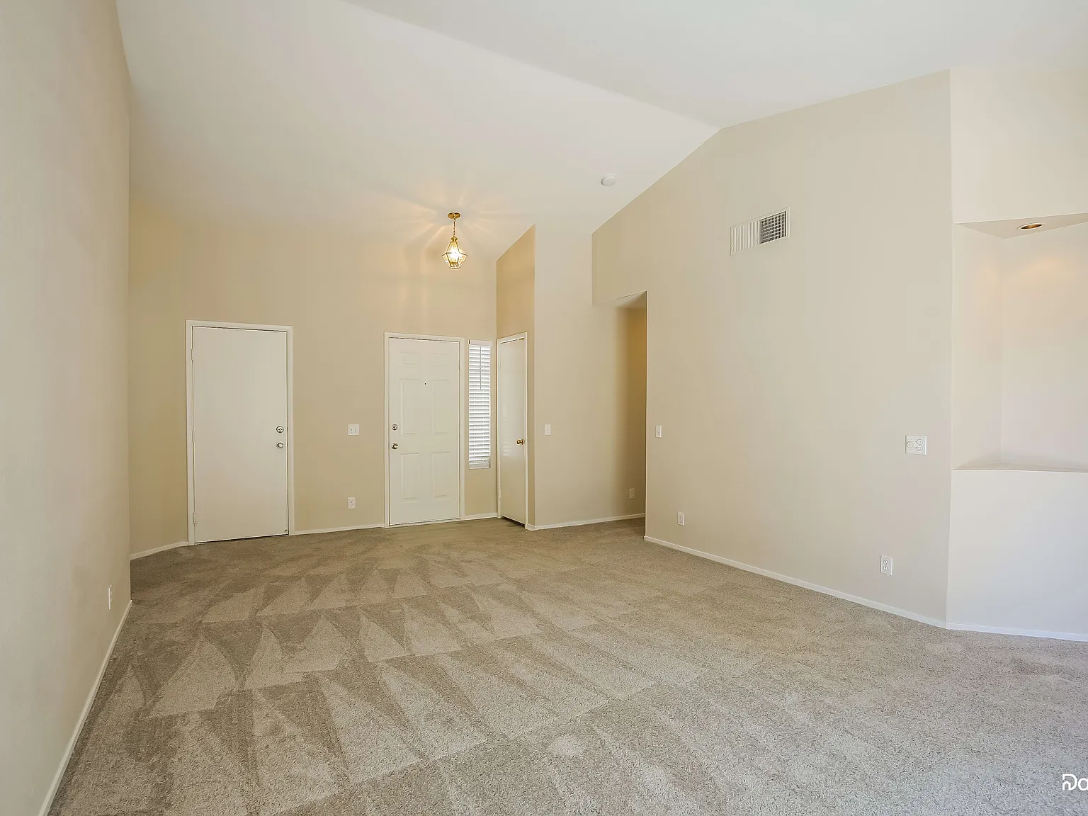4 bed, 2.0 bath, 1257 sqft, $2,425 — Photo 3