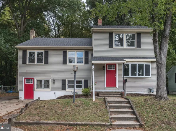 123 Clover St, Mount Holly, NJ 08060