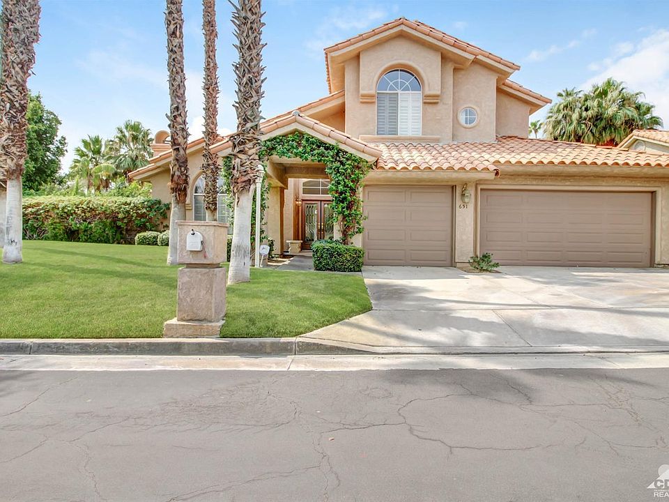 1st image of 651 Desert Falls Dr N