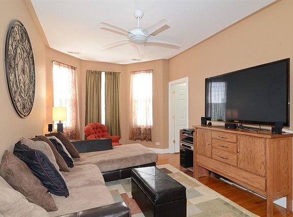 2nd image of 3229 S Lituanica Ave #3