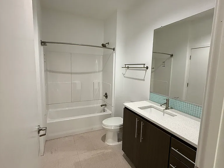 2651 NW Thurman St #103 — Photo 7