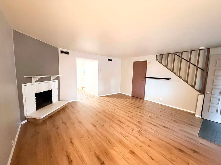 272 146th Pl NE — Photo 13