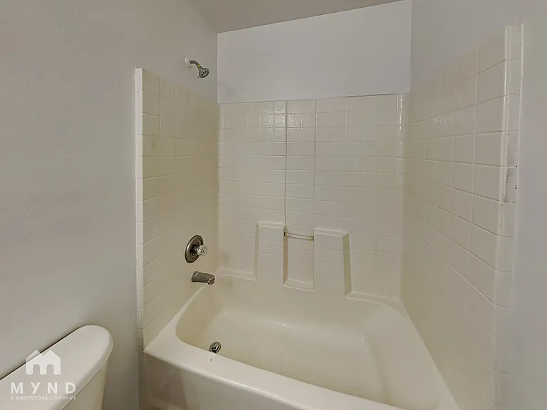 11821 W Cortez St — Photo 10