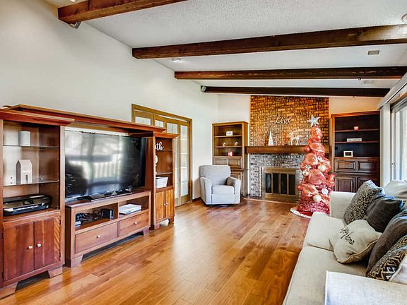 5th image of 1605 Old Oak Pl #A-2