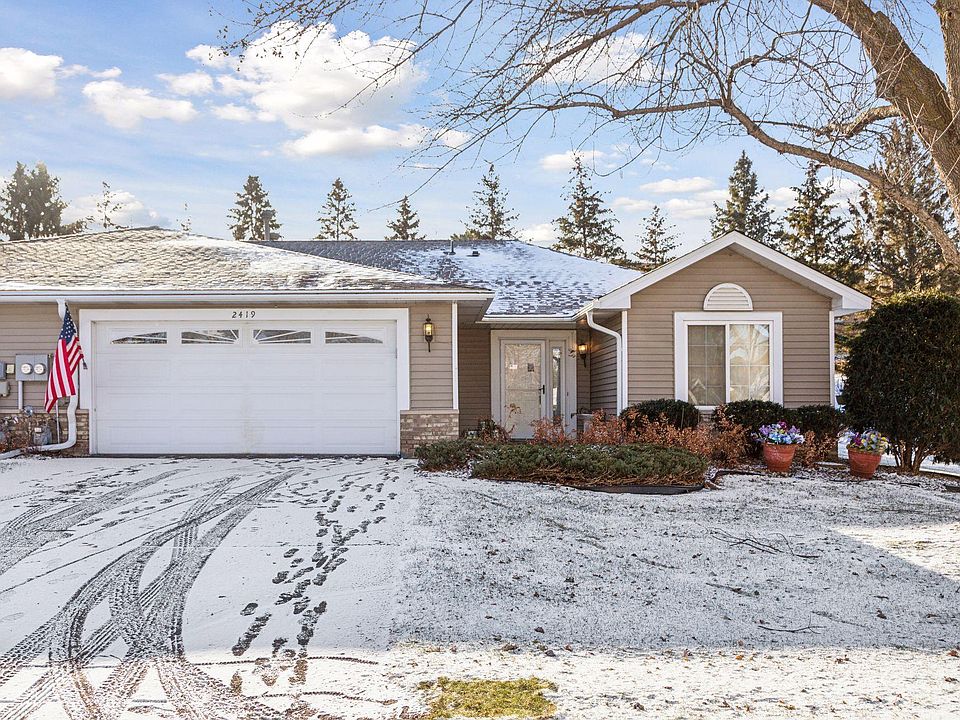 1st image of 2419 Crestwood Dr