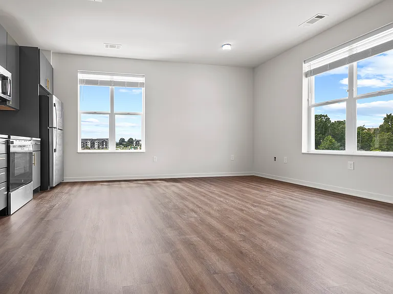 Flats at Carriage Commons — Photo 22