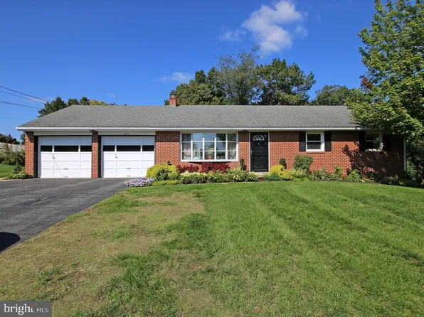 216 Snavely Mill Rd, Lititz, PA 17543