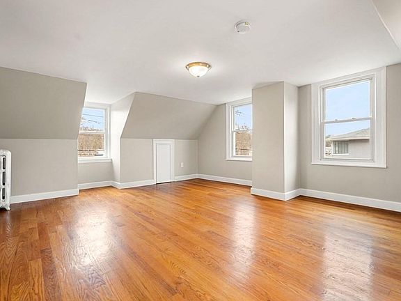3rd image of 200 Quincy Ave #C