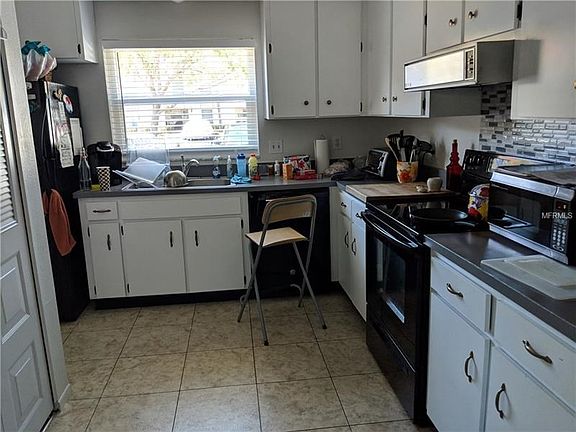3rd image of 2700 Bayshore Blvd #21