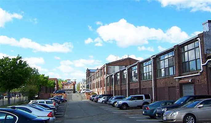 Sold by Christoph Schluender Realty | media 5