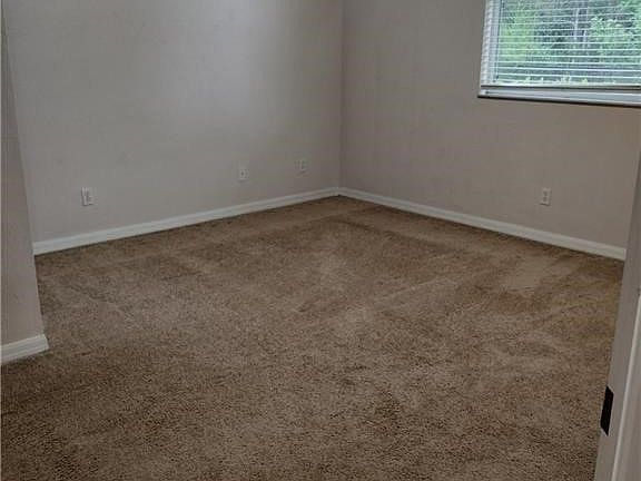 5th image of 4191 Bellasol Cir APT 512